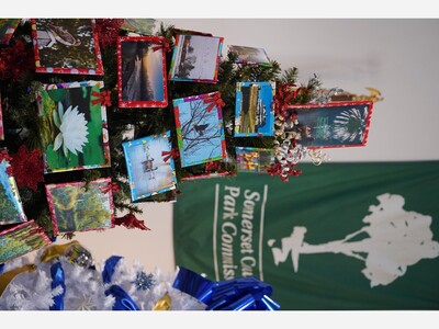 Environmental Education Center Sends Call for Tree Decorators for 47th Annual Holiday Festival of Trees