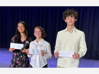 Freshman Noelle Sapp Wins Bridgewater‑Raritan High School’s 11th Annual Poetry Out Loud Competition