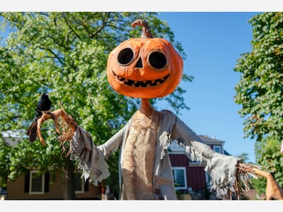 Scarecrows in the Village Returns to Peddler’s Village