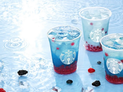 Foodie News: Starbucks made a splash with its new (and blue!) summer drink with popping pearls
