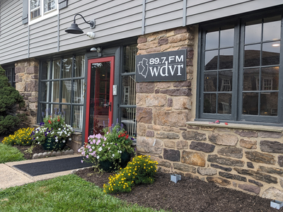 Volunteer-Run WDVR Radio Station Expands with New Frequency