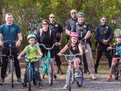 Nice News - Bike Bus from Van Holten - Spring Travels to School 
